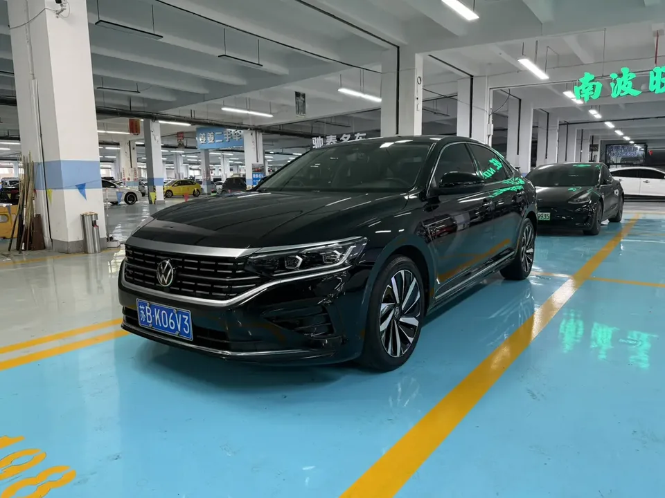 Volkswagen Passat 2022