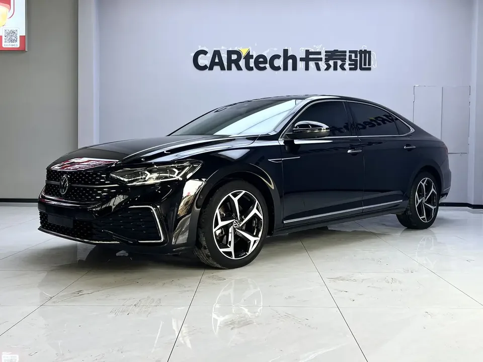 Volkswagen Passat 2022