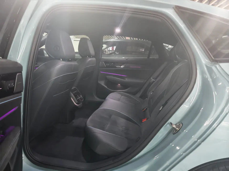 Volkswagen Passat Passat 2025 PRO 380TSI Starry Sky Dragon Edition 2024 — миниатюра 3