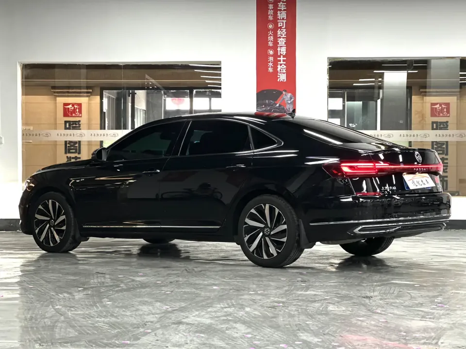 Volkswagen Passat facelift 380TSI luxury version 2024 — миниатюра 4