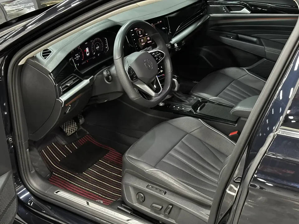 Volkswagen Passat facelift 380TSI luxury version 2024 — миниатюра 5
