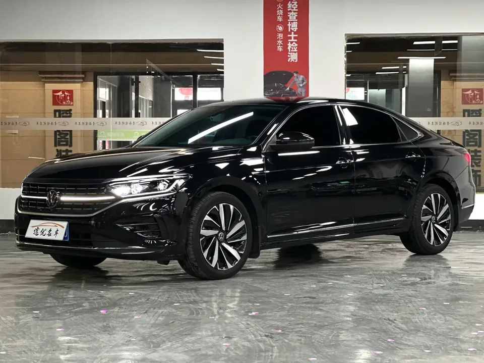 Volkswagen Passat 2024