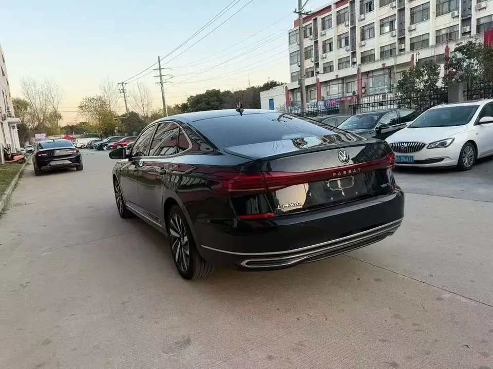 Volkswagen Passat Passat 2024 380TSI Deluxe Edition 2024 — миниатюра 4