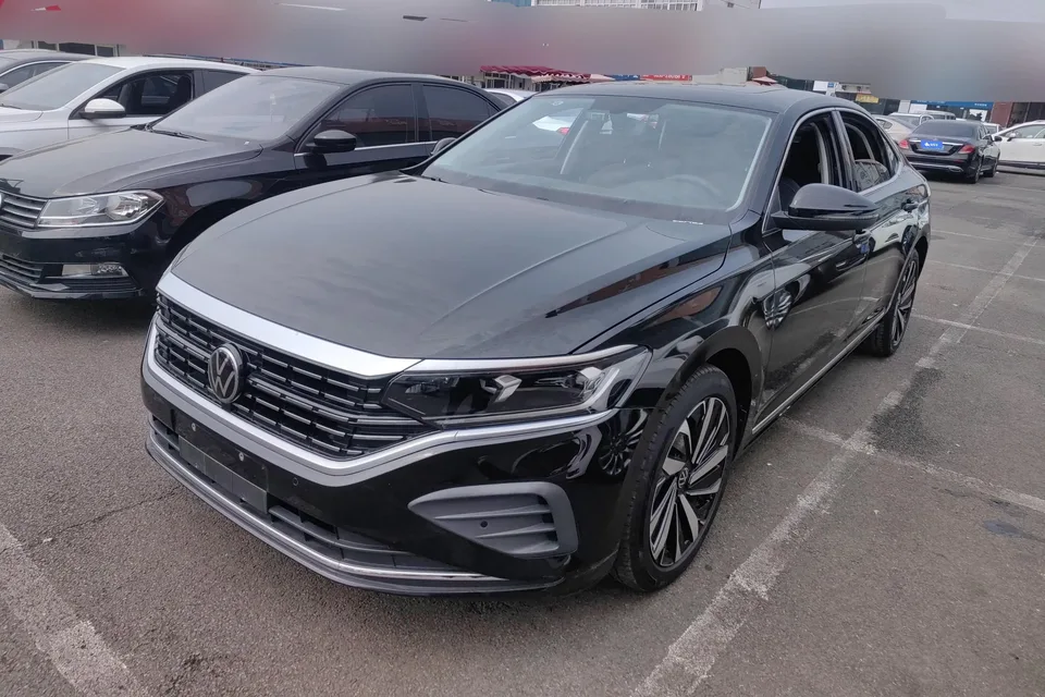 Volkswagen Passat 2024
