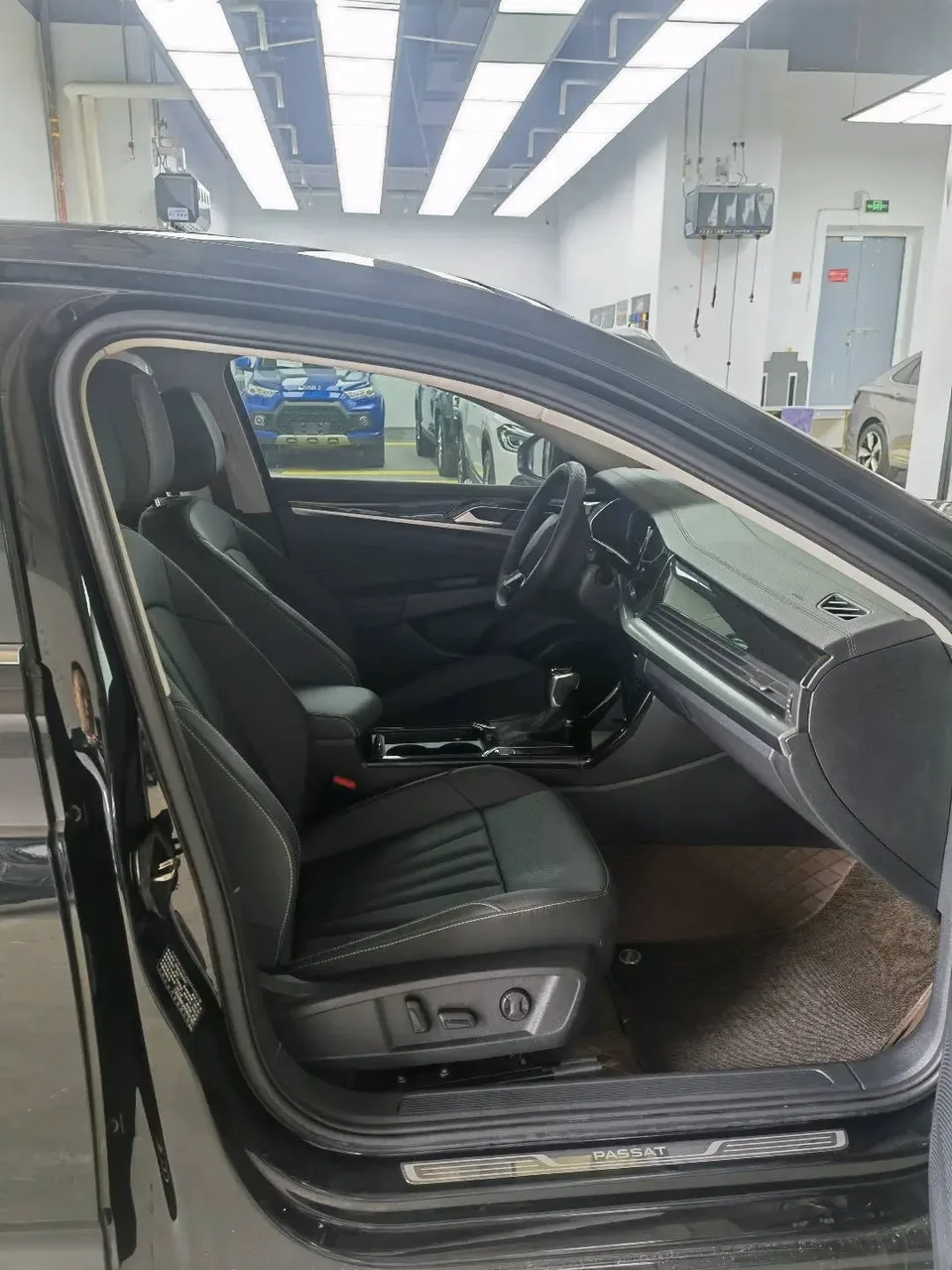 Volkswagen Passat Passat 2025 Outstanding Model 380TSI Longteng Edition 2025 — миниатюра 5