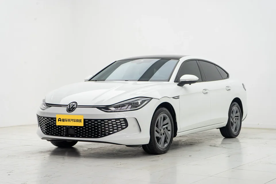 Volkswagen Lamando Lingdu 2024 Lingdu L 280TSI DSG Hot Edition 2024 — photo 1, buy with delivery to Moscow