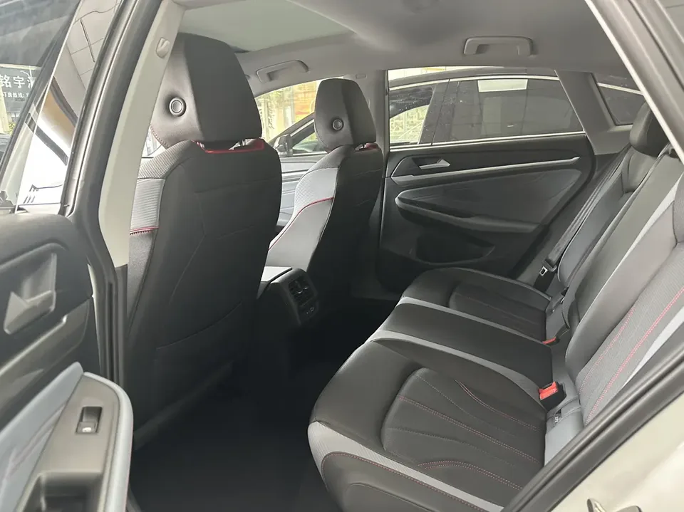 Volkswagen Lamando Lingdu 2024 2024 Lingdu Lingdu L 280TSI DSG Hot Edition 2024 — thumbnail 3