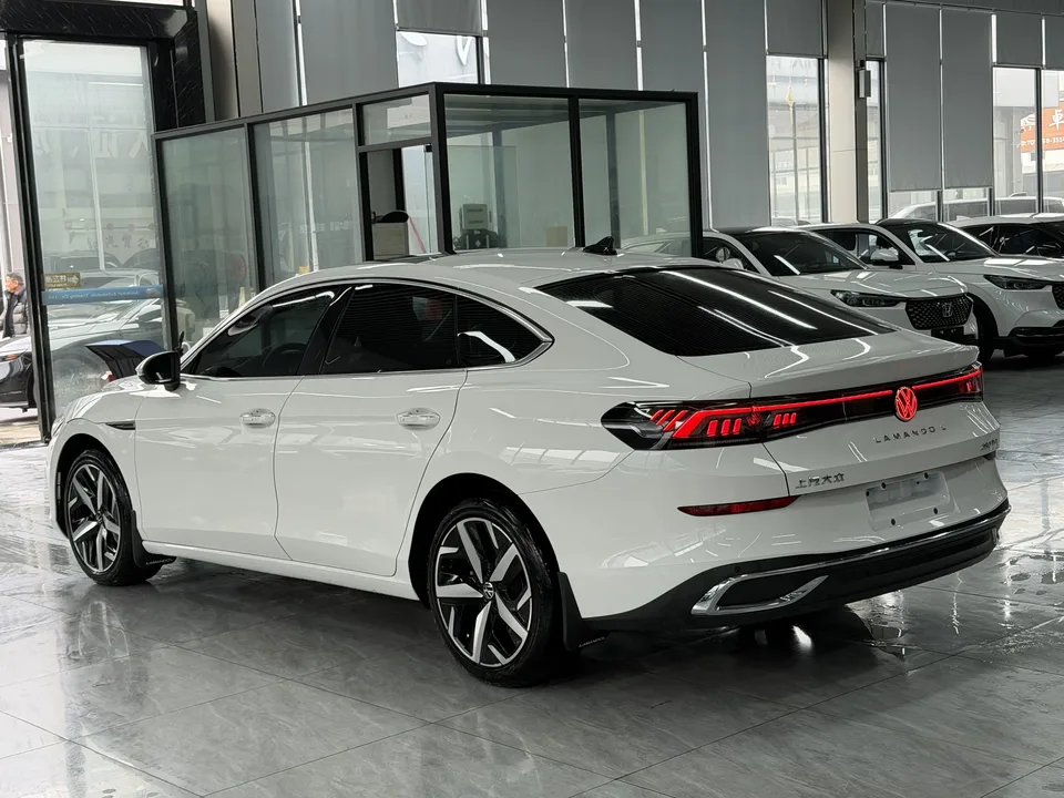 Volkswagen Lamando Lingdu Lingdu L 280TSI DSG Cool Edition 2023 — миниатюра 4