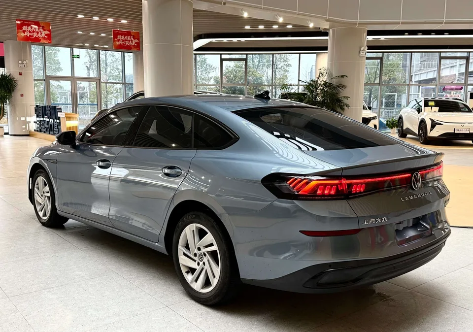Volkswagen Lamando Lingdu Lingdu L 280TSI DSG Hot Edition 2022 — миниатюра 2