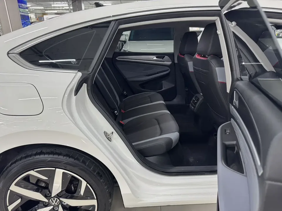 Volkswagen Lamando Lingdu Lingdu L 280TSI DSG Cool Edition 2022 — миниатюра 4