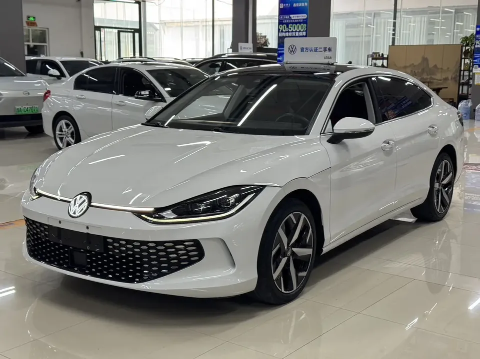 Volkswagen Lamando Lingdu Lingdu L 280TSI DSG Cool Edition 2022 — фото 1, купить с доставкой в Москву