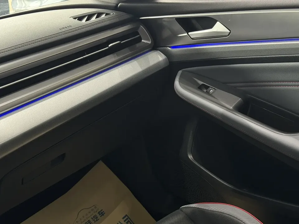 Volkswagen Lamando 2024 Lingdu Lingdu L 280TSI DSG Cool Edition 2024 — миниатюра 5