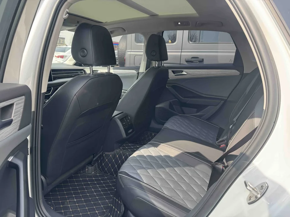 Volkswagen Sagitar 2023 Sagitar 280TSI DSG Beyond Edition 2024 — миниатюра 3