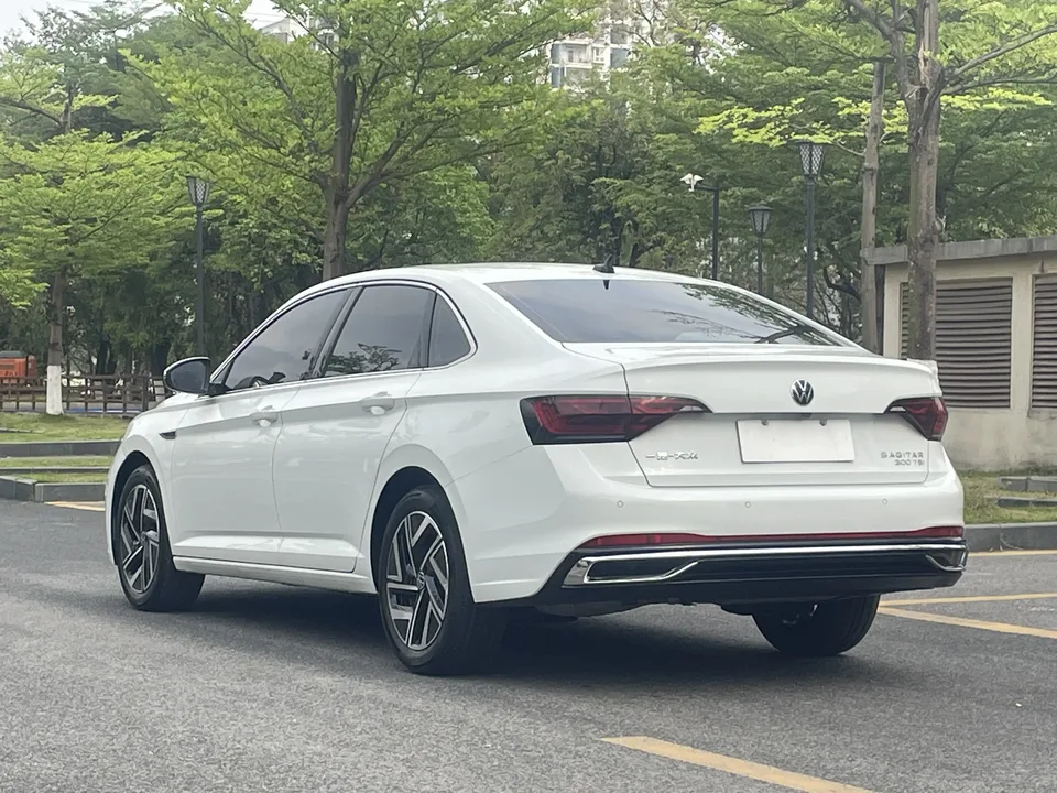 Volkswagen Sagitar 2023 Sagitar 300TSI DSG Beyond Edition 2023 — миниатюра 5