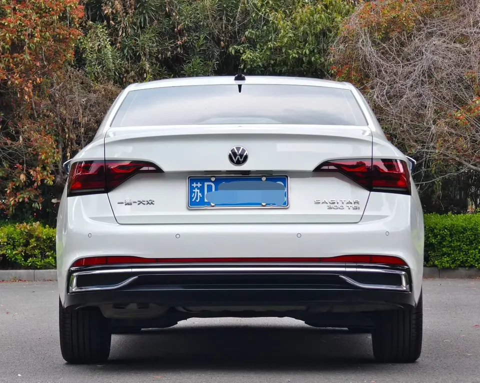 Volkswagen Sagitar 2023 Sagitar 300TSI DSG Beyond Edition 2023 — миниатюра 2