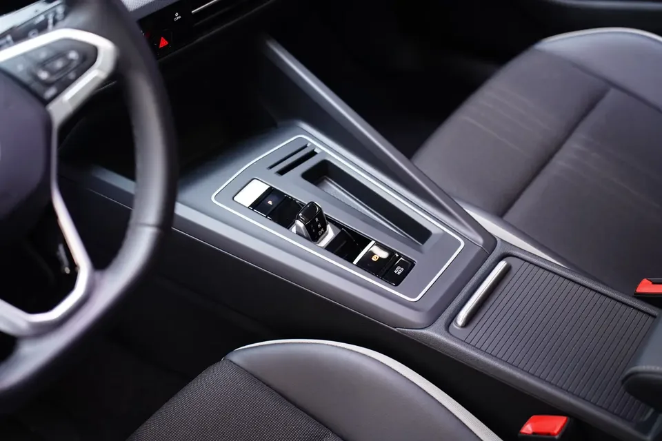 Volkswagen Golf Golf 2023 280TSI DSG Pro 2023 — миниатюра 3