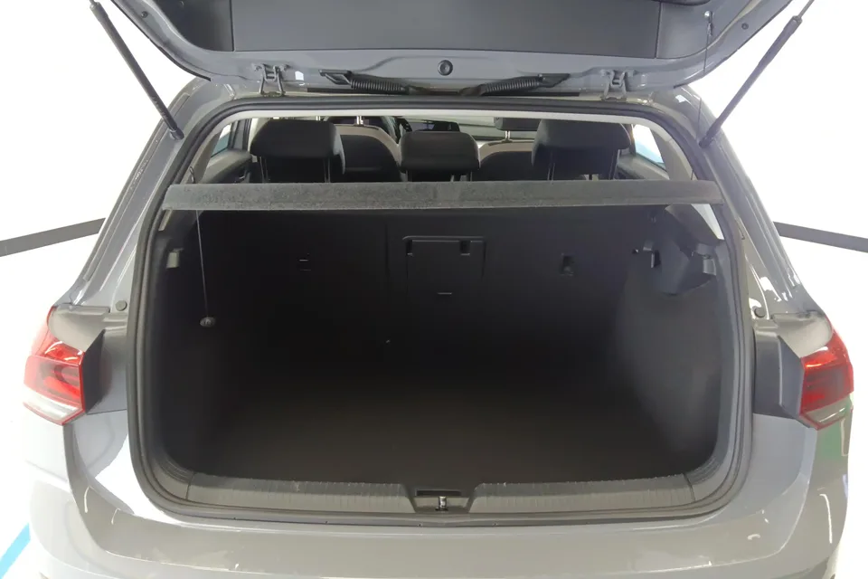 Volkswagen Golf golf 2023 280TSI DSG Pro facelift 2024 — thumbnail 5