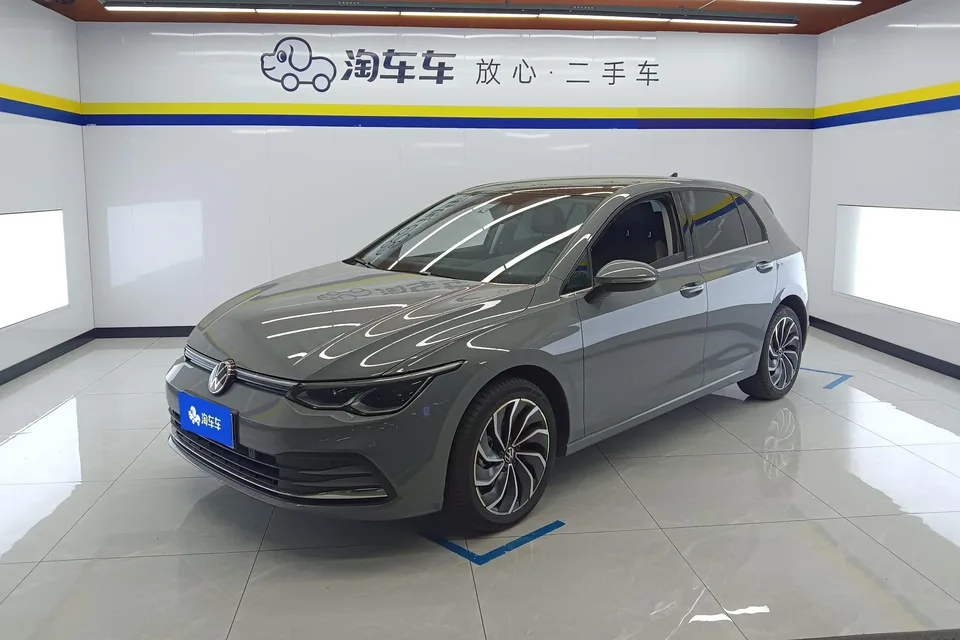 Volkswagen Golf golf 2023 280TSI DSG Pro facelift 2024 — photo 1, buy with delivery to Moscow