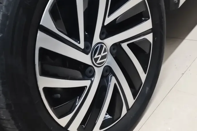 Volkswagen Lavida Lavida 2022 280TSI DSG Comfort Edition 2022 — миниатюра 2