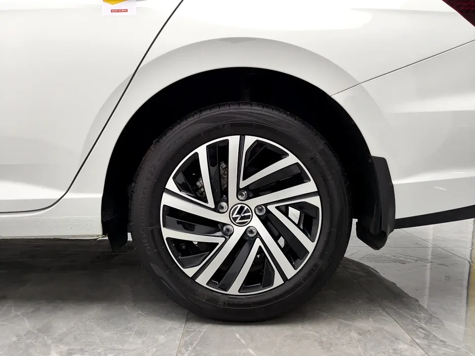 Volkswagen Lavida Lavida 2024 300TSI DSG Starry Sky Leading Edition 2024 — миниатюра 3