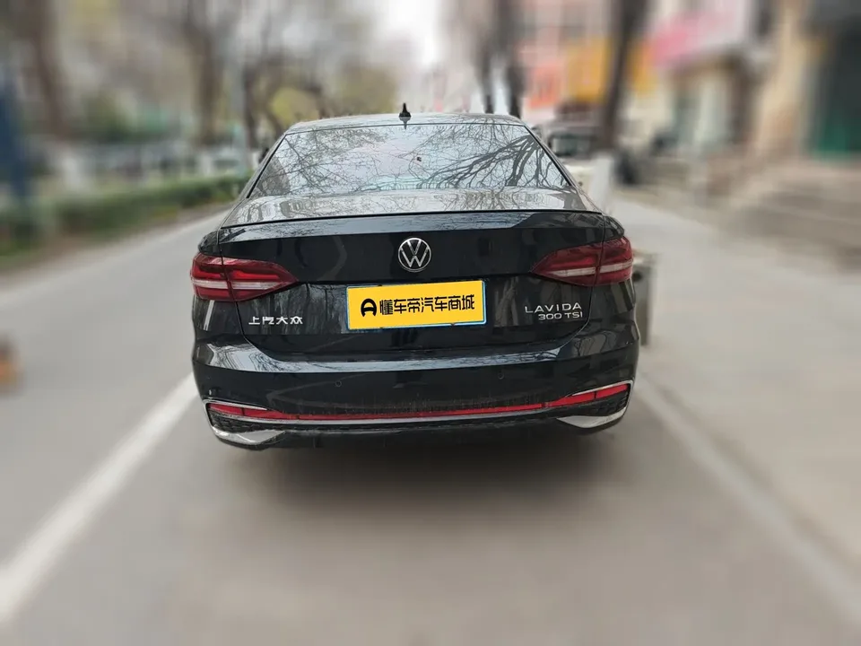 Volkswagen Lavida 300TSI DSG Starry Sky Edition 2023 — миниатюра 5