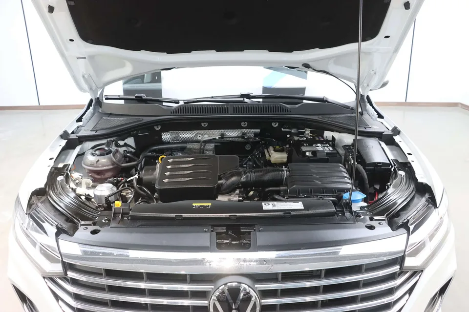 Volkswagen Lavida Lavida 2024 1.5L Automatic 5 Million Edition 2025 — миниатюра 3