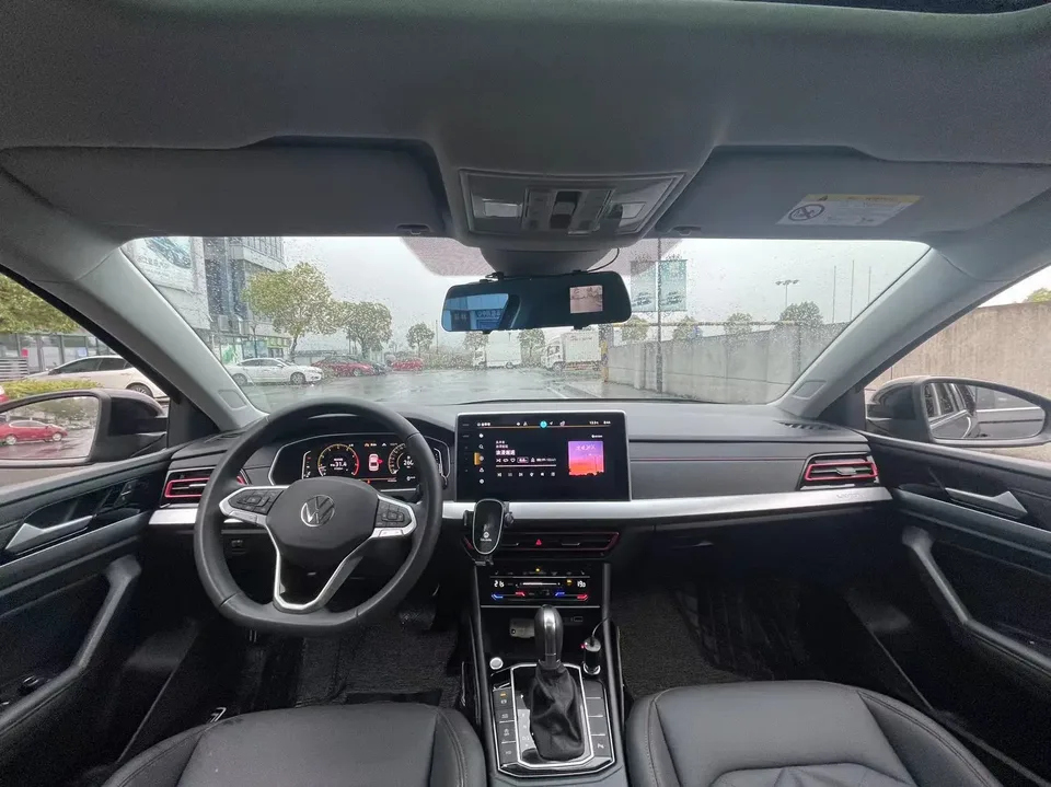 Volkswagen Lavida Lavida 2024 300TSI DSG Starry Sky Leading Edition 2024 — миниатюра 3