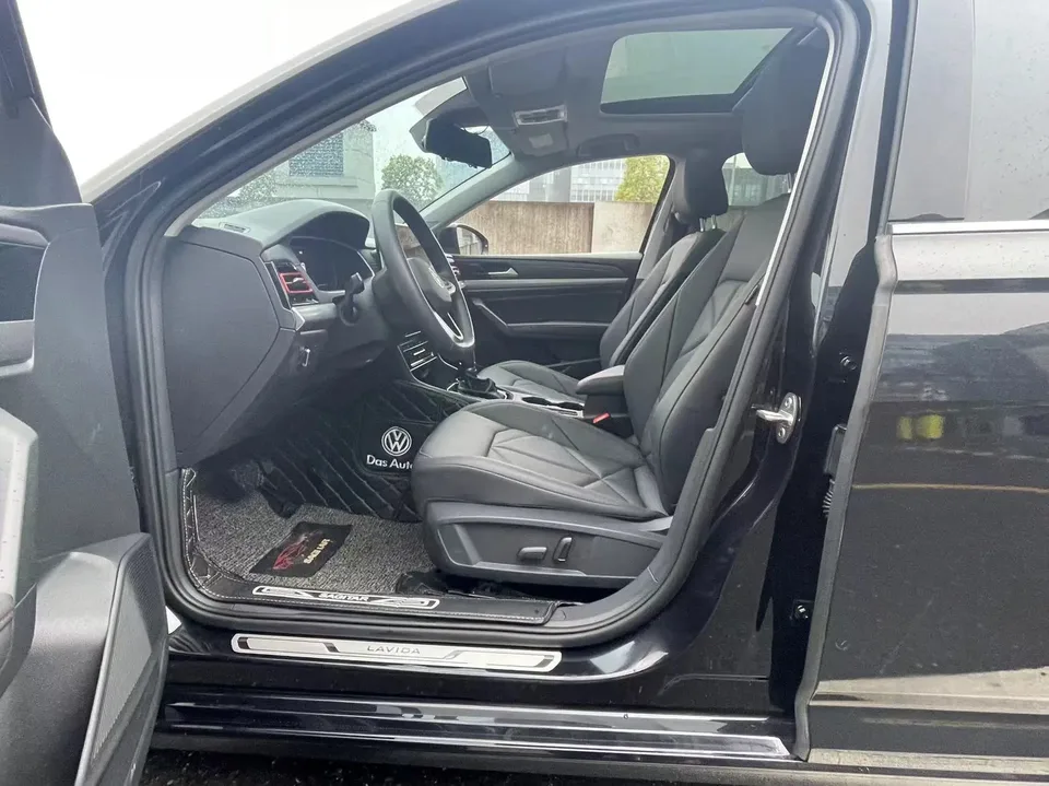 Volkswagen Lavida Lavida 2024 300TSI DSG Starry Sky Leading Edition 2024 — миниатюра 4