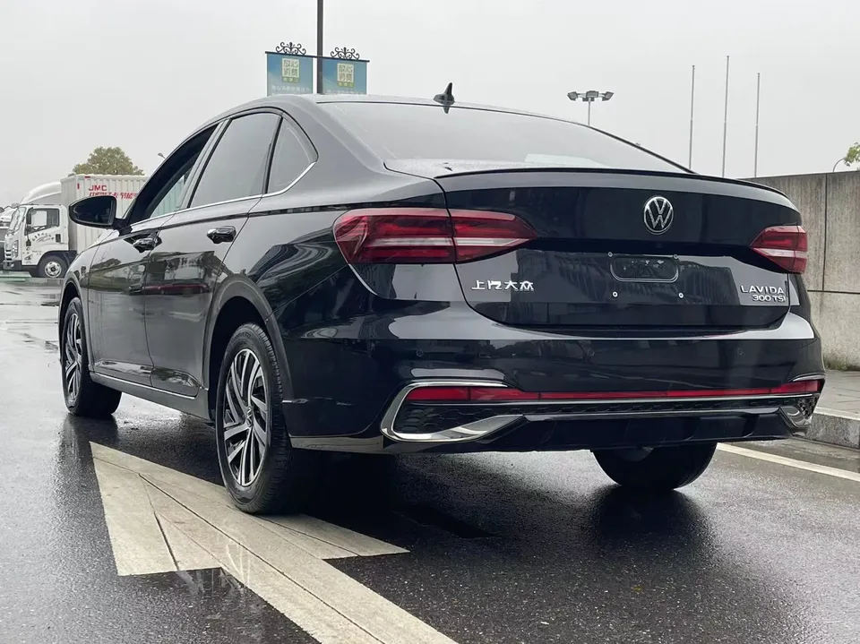 Volkswagen Lavida Lavida 2024 300TSI DSG Starry Sky Leading Edition 2024 — миниатюра 5