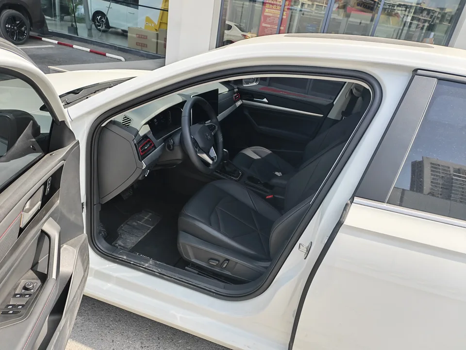 Volkswagen Lavida Lavida 2024 300TSI DSG Manyi Edition 2024 — миниатюра 3