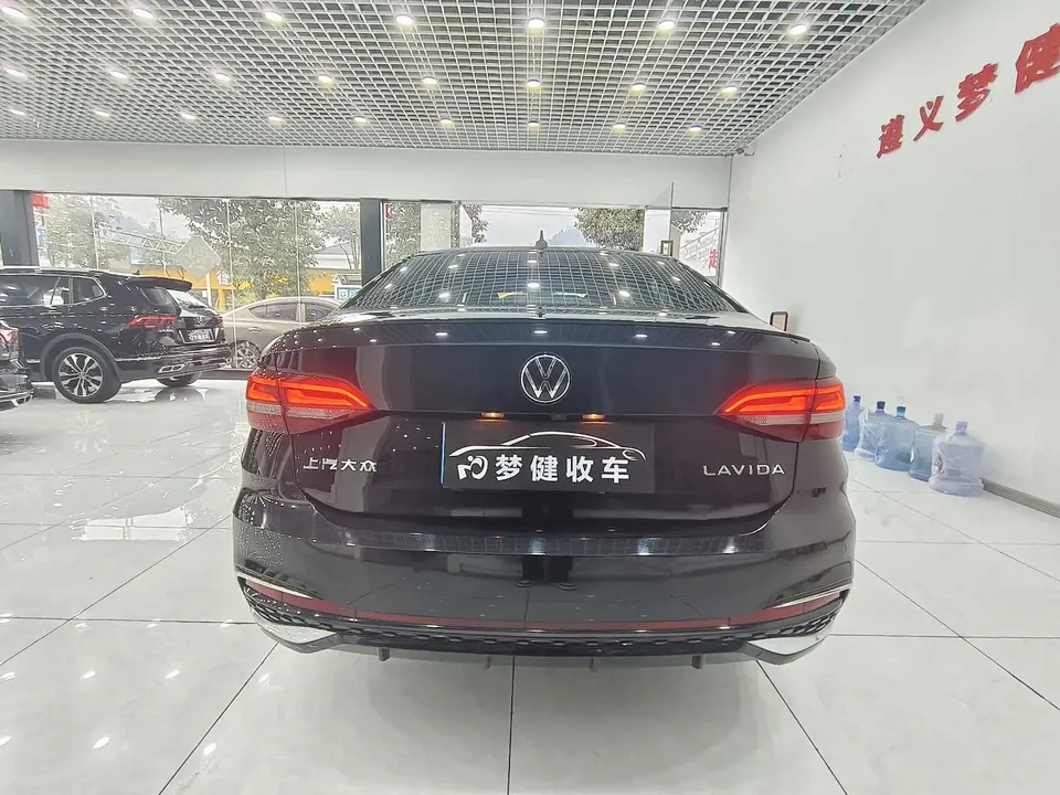 Volkswagen Lavida Lavida 2024 300TSI DSG Manyi Edition 2025 — миниатюра 2