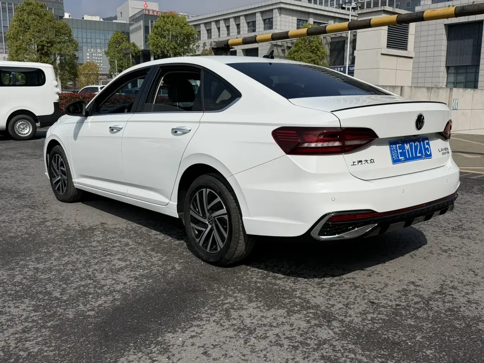 Volkswagen Lavida Lavida 2024 300TSI DSG Starry Sky Leading Edition 2024 — миниатюра 4