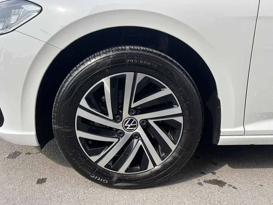 Volkswagen Lavida Lavida 2025 300TSI DSG Starry Sky Leading Edition 2024 — миниатюра 3
