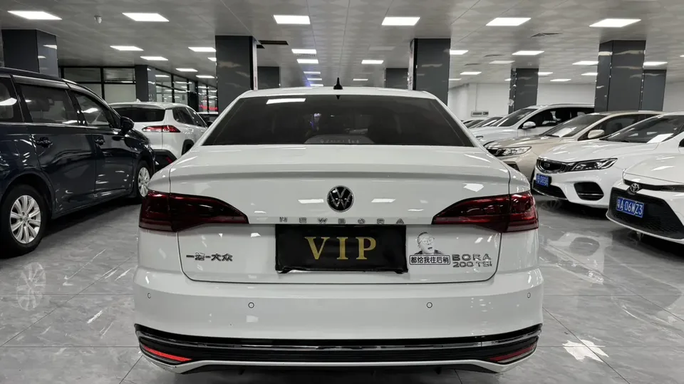 Volkswagen Bora Bora 2023 200TSI DSG Smart Edition 2023 — миниатюра 2