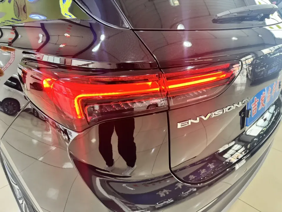 Buick Envision S 2022 Envision S 552T Two-Wheel Drive Elite Edition 2022 — миниатюра 3
