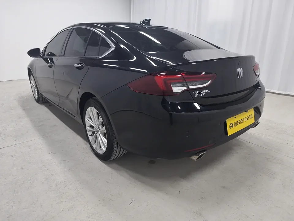 Buick Majesty Regal 2024 28T Enjoyment Edition 2024 — миниатюра 2