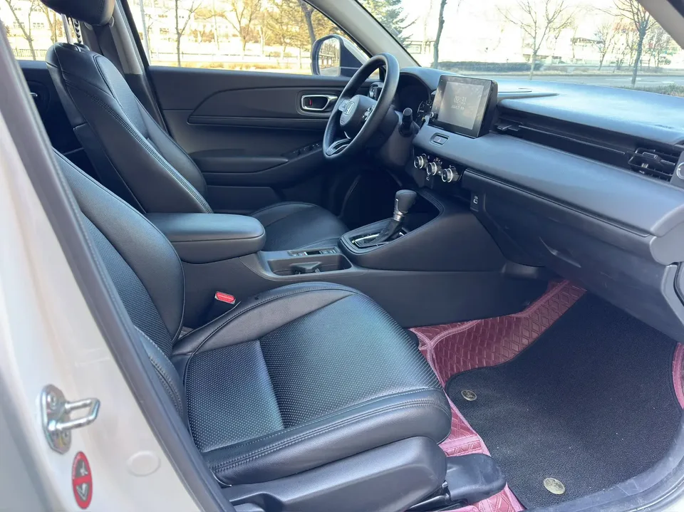 Honda WR-V HondaXR-V 2023 1.5L CVT Hot Edition 2023 — миниатюра 3