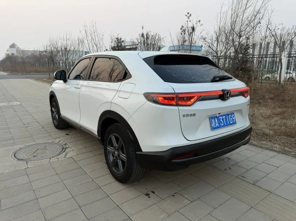 Honda WR-V HondaXR-V 1.5L CVT Hot Edition 2023 — thumbnail 2