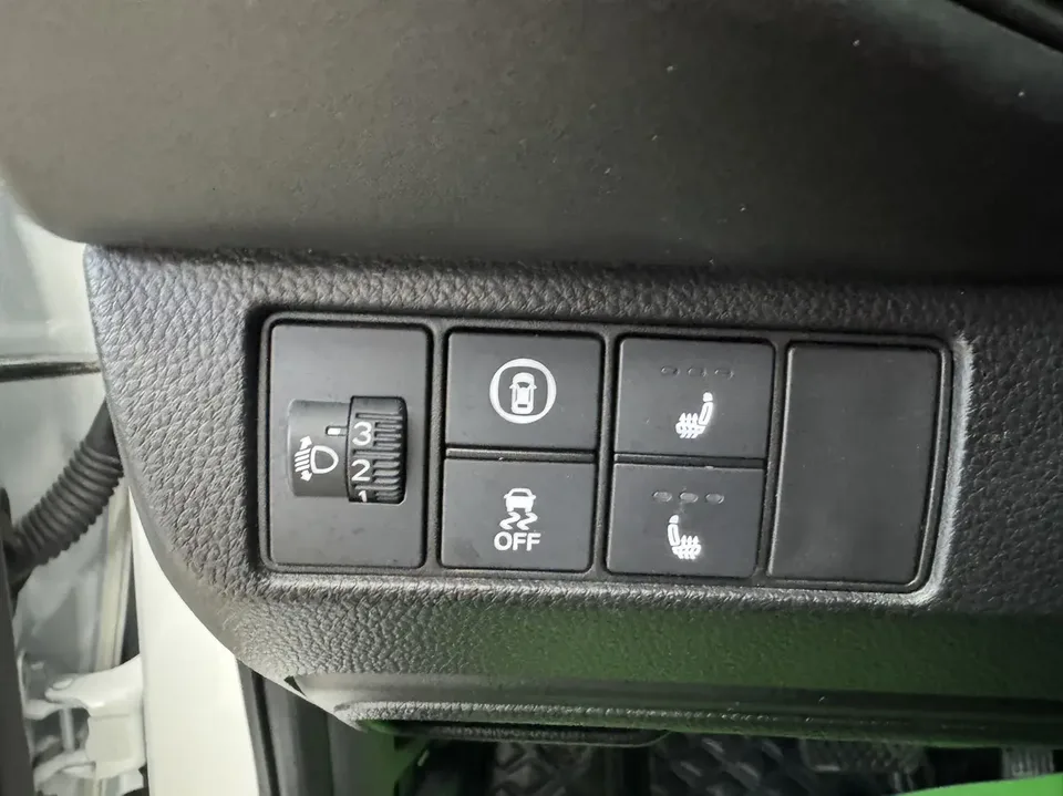 Honda VEZEL Binzhi 1.5L CVT Pioneer Edition 2023 — thumbnail 5