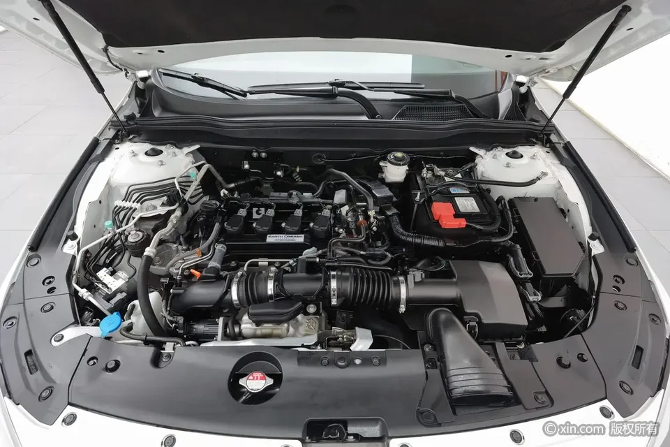 Honda Inspire 2022 Insignia 260TURBO Fine Edition 2023 — миниатюра 2