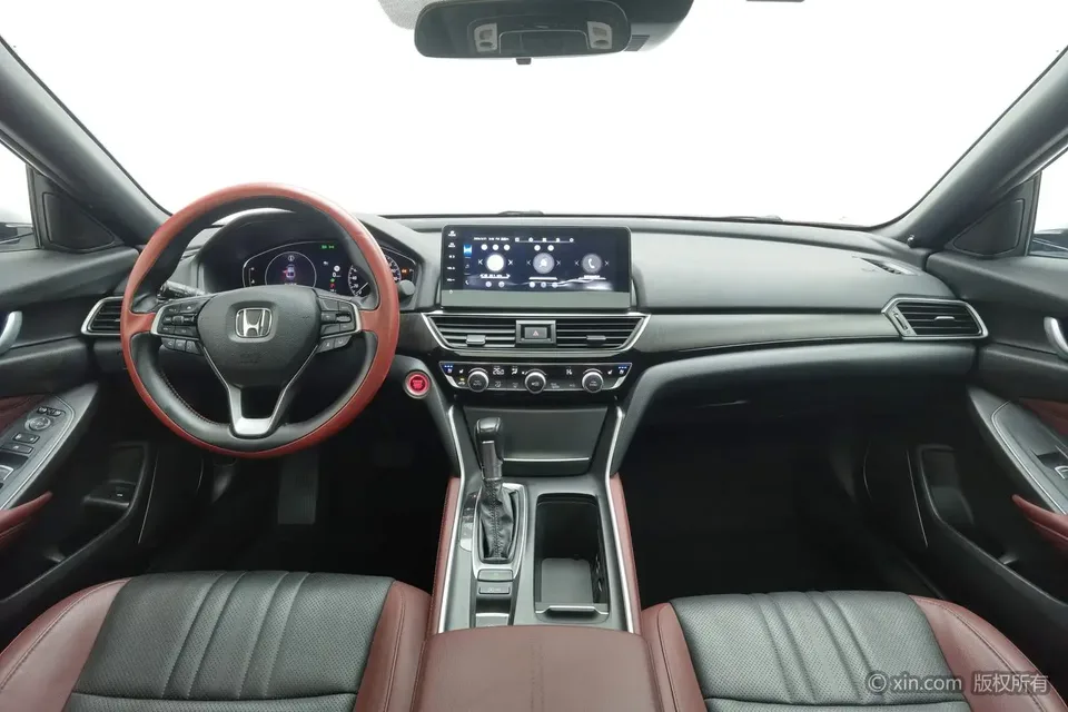 Honda Inspire 2022 Insignia 260TURBO Fine Edition 2023 — миниатюра 4