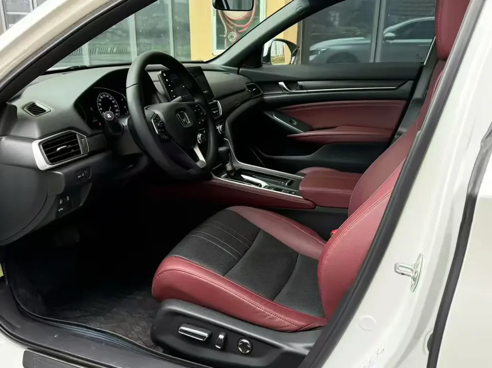 Honda Inspire 2022 Insignia 260TURBO Fine Edition 2022 — миниатюра 5