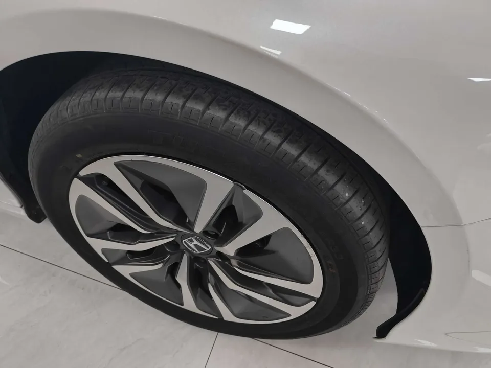 Honda Inspire 2022 Insignia Hybrid 2.0L Net Smart Edition 2022 — миниатюра 3