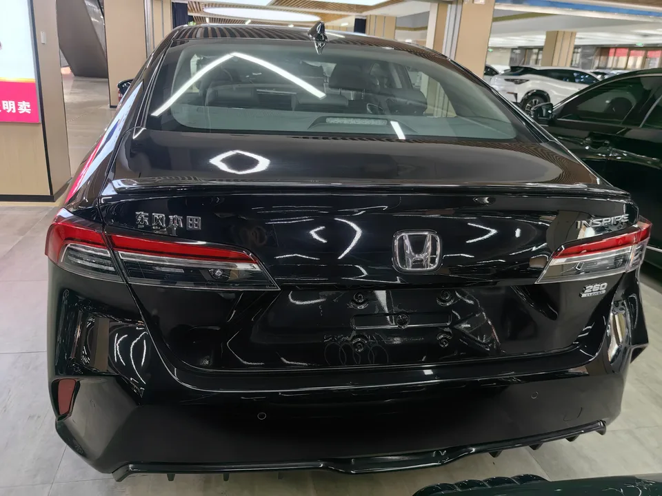 Honda Inspire Insignia 2025 260TURBO Fine Edition 2026 — миниатюра 5