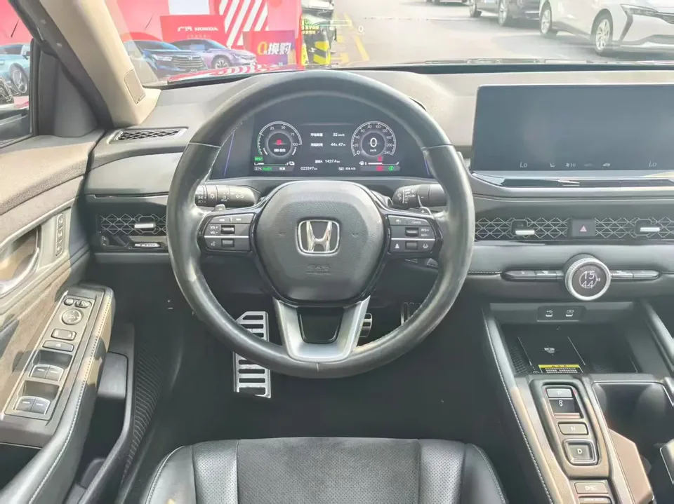 Honda Accord PHEV e:PHEV flagship version 2023 — миниатюра 4