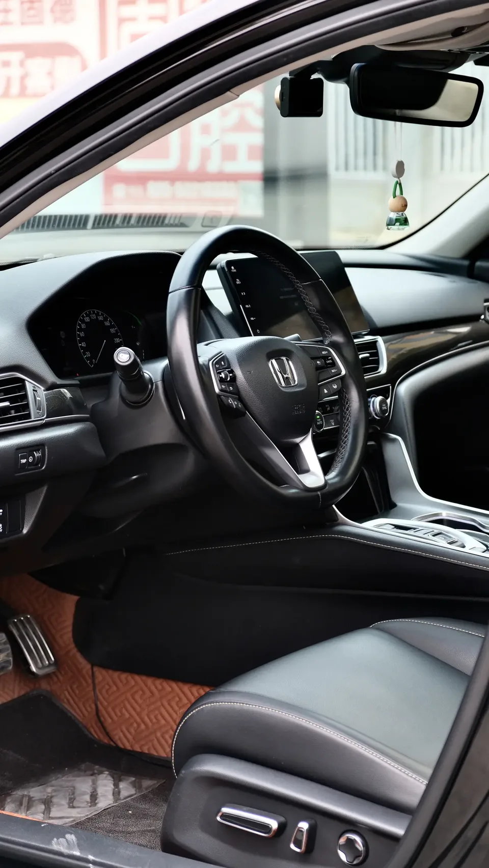 Honda Accord 2022 Accord Hybrid 2.0L Phantom Night Smart Edition 2023 — миниатюра 3