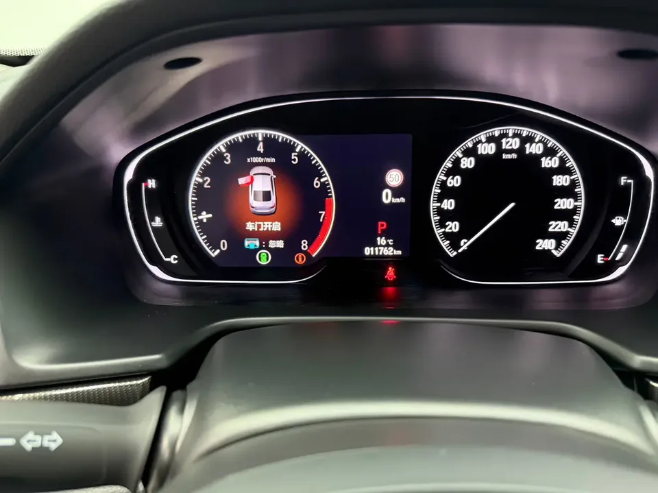 Honda Accord 2022 Accord 260TURBO Fantasy Night Premium Edition 2022 — миниатюра 4