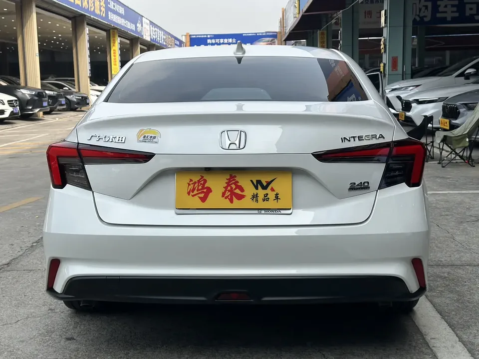 Honda Integra 240TURBO CVT Leading Edition 2024 — миниатюра 5