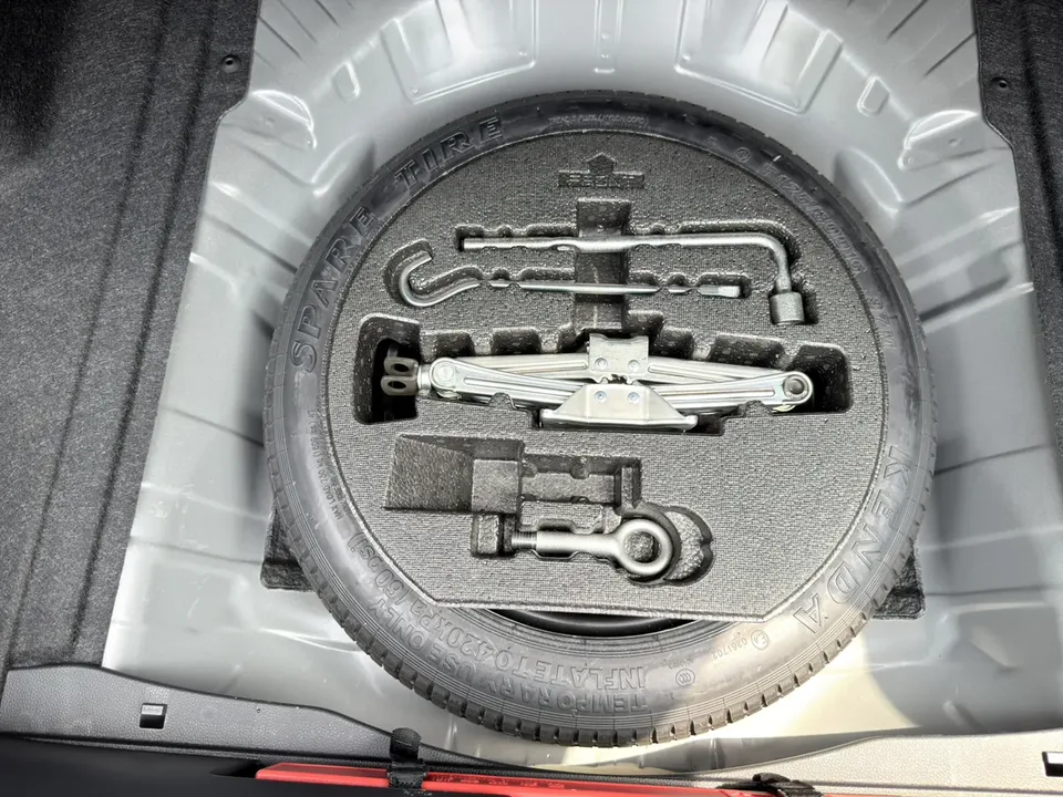 Honda Integra Style 2023 240TURBO CVT Deluxe Edition 2023 — thumbnail 3