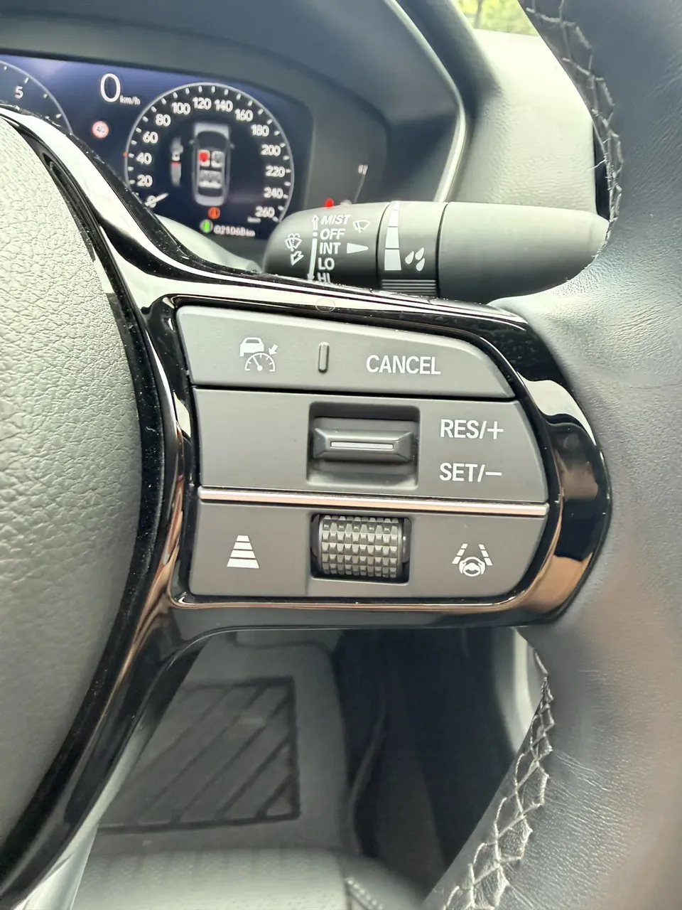 Honda Integra Style 2023 240TURBO CVT Deluxe Edition 2023 — thumbnail 4